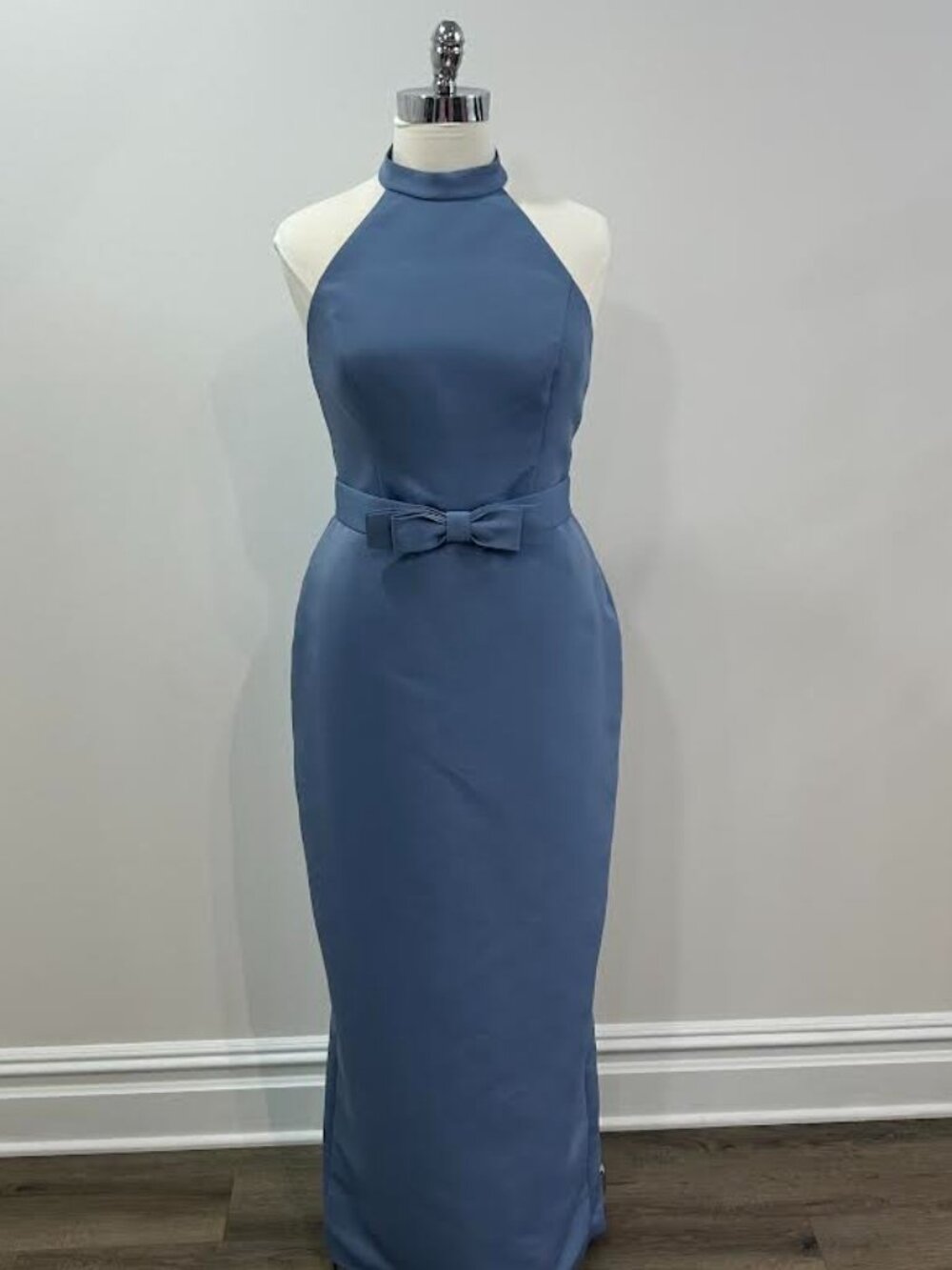 Dusk Halter Gown with a Bow Detail Style Mirren Size 16
